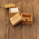 Boîte à savon en bambou avec couvercle Boîte carrée pour savon solide avec ouverture pour l'écoulement de l'eau Pour la salle de bain Dimensions 8,5 x 1