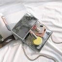 Bolsa crossbody feminina com superfície brilhante Alça de corrente ao ombro Fecho com aba Para telefone e pequenos itens Couro PU 19 x 7 x 12 5