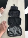 Bolsa de cosméticos de viaje con gancho para colgar Tres compartimentos con bolsillo de malla y transparente Poliéster Dimensiones 15 x 7