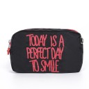 Bolsa de cosméticos feminina com dois compartimentos com fecho Frase em inglês colorida Argolas metálicas nas laterais Nylon 20 x 12 5
