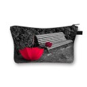 Bolsa de cosméticos feminina com impressão a preto e branco e detalhes vermelhos Motivos de cidades com guarda-chuvas e rosas Bolsa de poliéster 17