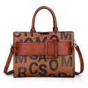Bolsa de mano y hombro para mujer con diseño de letras grandes Cinturón decorativo con gran hebilla Cuero sintético 32 x 13 x 23 cm 2