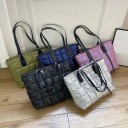 Bolsa de mujer acolchada de hombro 38 x 16 x 30 cm Gran bolsa shopper brillante con dos asas largas Forma rectangular espaciosa 7