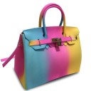 Bolsa de senhora 29 x 15 x 21 cm Com degradê de cores Suportes para a mão Alça ao ombro Aba com fecho e ferragem dourada 7