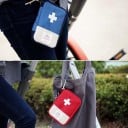 Bolsa de viagem para medicamentos e material de saúde Bolsos e alças elásticas no interior Fecho com zíper Cruz branca na parte frontal 4