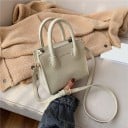 Bolsa mini crossbody para mujer, se puede llevar en la mano o a través del cuerpo. Dos asas superiores y una larga correa ajustable 1