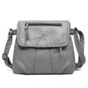 Bolso crossbody para mujer con solapa Superficie arrugada suave Bolsa con cremallera en la solapa Correa ajustable Estilo casual Cuero 3
