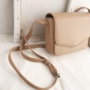 Bolso de hombro pequeño para mujer con solapa Varios compartimentos internos Correa ajustable con hebilla Cuero PU liso y poliéster 19 x 14 x 5 4