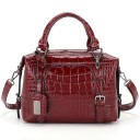 Bolso de mano y hombro para mujer Brillante cuero sintético con patrón de cocodrilo Correa desmontable Bolsillo frontal 26 x 21 x 12 cm 4