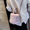 Bolso de mujer peludo en forma de saco 13 x 20 x 16 cm Cierre de cordón Correa larga con hebilla Uso en el hombro y en la mano 5