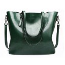 Bolso grande de mujer para llevar en la mano o al hombro con dos asas y correa desmontable Superficie brillante de PU cuero Longitud 7