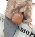 Bolso mini para mujer de piel sintética 18 x 17 x 7 cm Forma redondeada Cierre de cremallera Correa larga Adorno en forma de corona 5