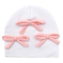Bonnet d'enfant avec des nœuds 12