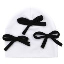 Bonnet d'enfant avec des nœuds 15
