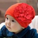 Bonnet d'enfant avec fleur J3130 2