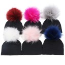 Bonnet d'hiver pour enfants avec pompons colorés J3029 1
