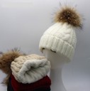 Bonnet d'hiver tricoté pour enfants avec pompon J3234 2