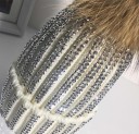 Bonnet de luxe pour femme avec des strass 2