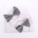Bonnet pour enfants avec nœuds 9