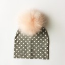 Bonnet pour enfants avec pompon en fourrure 32