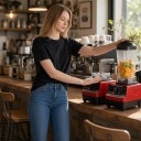 Bordblender 2 i 1 2000 W Med stor beholder og kværn til tørre råvarer Hastighedsregulering Rød Til smoothies og isdrikke Køkkenmaskine 2