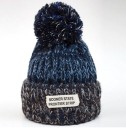 Børne vinterhue med pompon J864 4