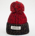 Børne vinterhue med pompon J864 3
