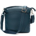 Borsa a tracolla da donna con comparto principale e tasca anteriore con zip Tracolla regolabile con moschettoni Superficie granulosa 5