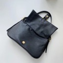 Borsa a tracolla da donna con flap 30 x 18 x 9 cm In pelle PU artificiale Cintura decorativa con fibbia metallica Tasca interna con zip Tracolla 5