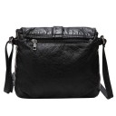 Borsa a tracolla da donna con patta Cintura decorativa sulla patta Tasca posteriore con zip Pelle sintetica con effetto stropicciato Nera 27 x 22 x 4 3