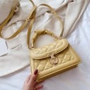 Borsa a tracolla da donna con patta e chiusura a forma di lucchetto Motivo trapuntato Manico arricciato e lunga tracolla in PU pelle 20 x 4