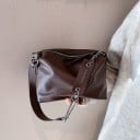 Borsa a tracolla da donna in pelle PU Chiusura con zip Tracolla ampia con grande anello metallico Ciondolo decorativo Dimensioni 23 x 4
