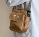 Borsa a tracolla da donna in tessuto oxford e poliestere Tasca frontale con patta e motivo planetario Dimensioni 17 x 19 x 6 cm 3