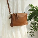 Borsa a tracolla in pelle da donna Due scomparti con zip Tracolla removibile con moschettoni Superficie granulosa Pelle e poliestere 23 x 16 2