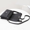 Borsa a tracolla nera da donna con motivo in rilievo di teste di morte Patta con borchie Tasca con zip Tracolla removibile in PU e poliestere Stile 5