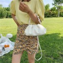 Borsa a tracolla piccola da donna con forma morbida arricciata e manico decorativo in perle Lunga tracolla sottile a spalla Pelle 10