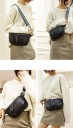 Borsa a vita nera da donna in pelle pieno fiore con borchie metalliche Catena e ampia tracolla con motivo stampato Tasche posteriori 3