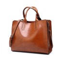 Borsa da donna a mano e a spalla Borsa spaziosa in pelle sintetica con superficie lucida Due manici e tracolla regolabile 33 x 28 x 13 cm 3