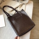 Borsa da donna con motivo pelle di serpente M978 3