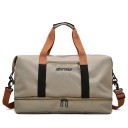 Borsa da viaggio a spalla con scomparto inferiore con zip Tracolla removibile e due manici Tasca frontale con zip Tessuto oxford 46 x 4
