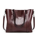 Borsa grande da donna a spalla in pelle sintetica 32 x 29 x 12 cm Due manici lunghi e tracolla con ganci metallici Superficie lucida 7