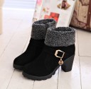 Botas de Inverno Femininas com Fivela no Salto J1193 1