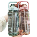 Bottiglia d'acqua 2 l P3665 1