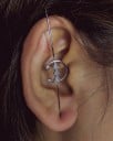 Boucle d'oreille pour femme avec un long fil le long de l'oreille Épingle décorative avec zirconiums Métal fantaisie Pour lobe percé et effet 10