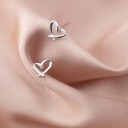 Boucles d'oreilles à clou en forme de cœur R52 5