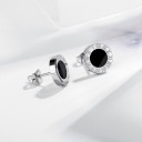 Boucles d'oreilles à clou pour femmes avec des chiffres romains 7
