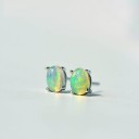 Boucles d'oreilles à clou pour femmes avec pierre 4
