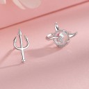 Boucles d'oreilles à clou pour femmes diable et fourche 3