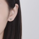 Boucles d'oreilles à clou pour femmes J447 4