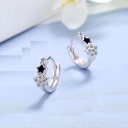 Boucles d'oreilles circulaires pour femmes avec des étoiles 4